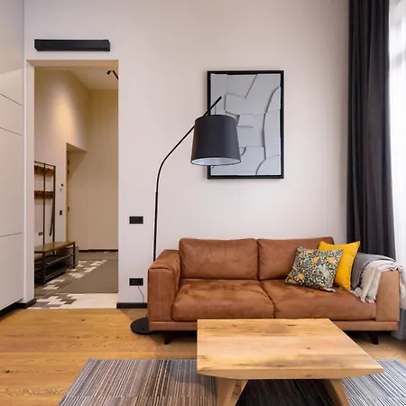 With Private Parking & Terrace Appartement *